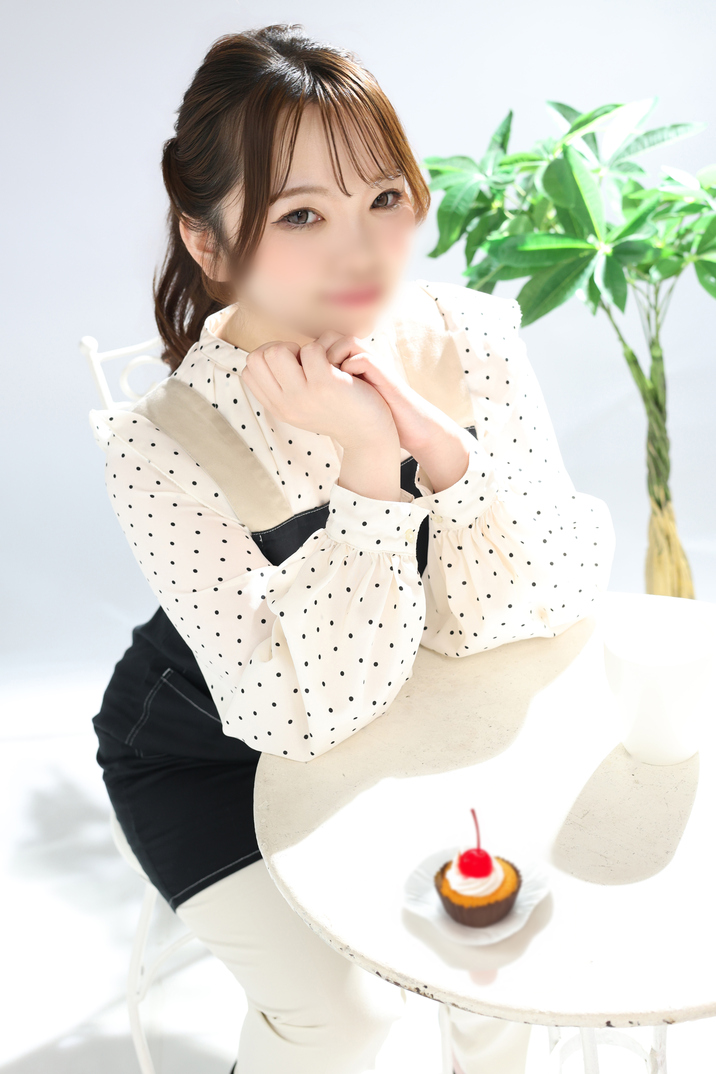 カフェスタッフR子 R子 サムネイル3