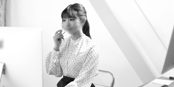 コールセンター勤務 H子