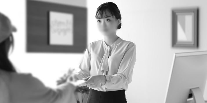 リゾートホテル受付 K子