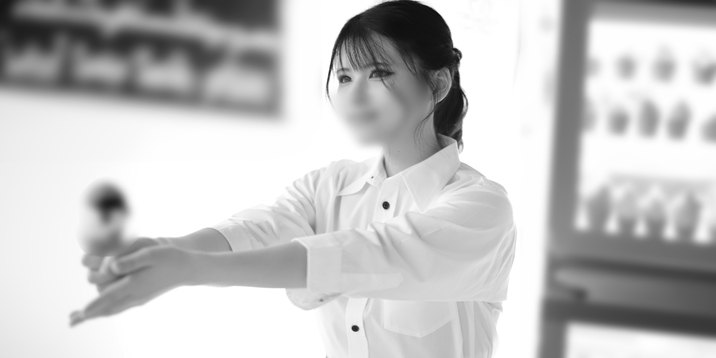 飲食店勤務 M子