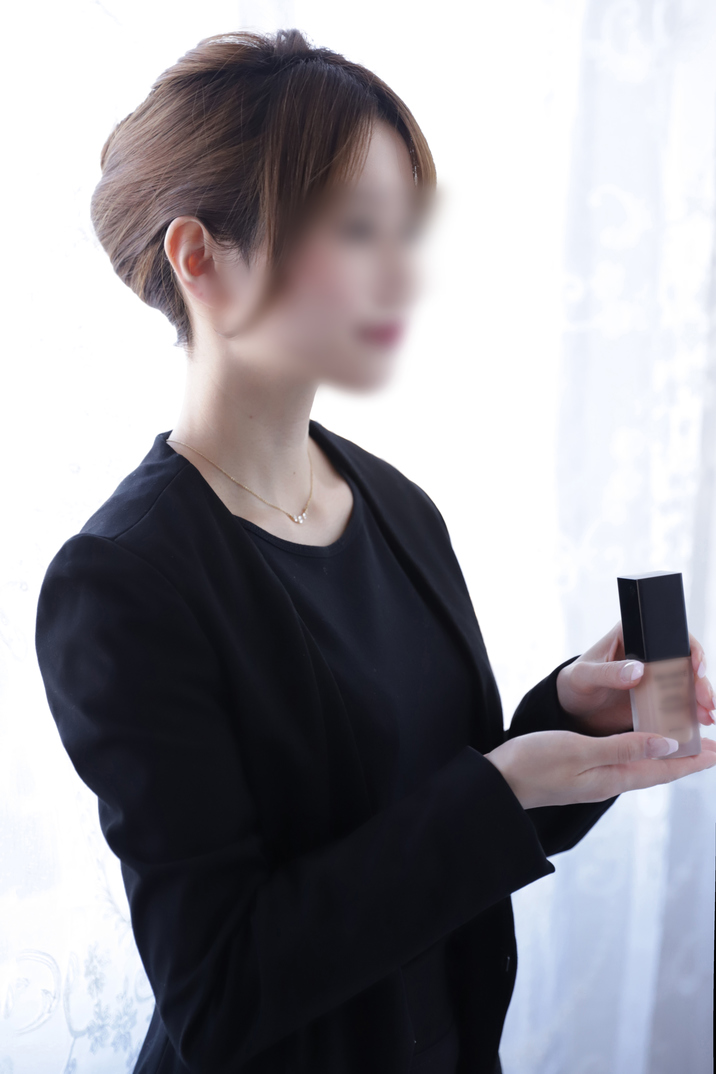 美容業界・美容部員 S子 サムネイル4