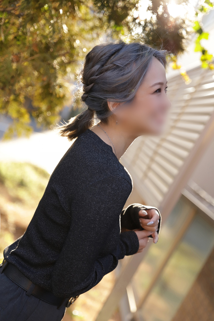 メイクアップアーティスト R子 サムネイル2