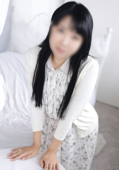 及川みやび