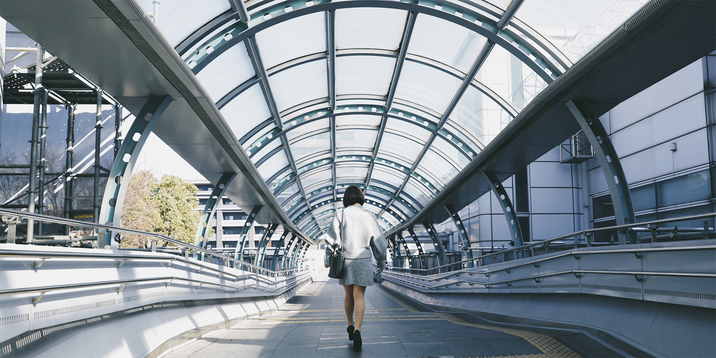 美浜区在住B子 36歳